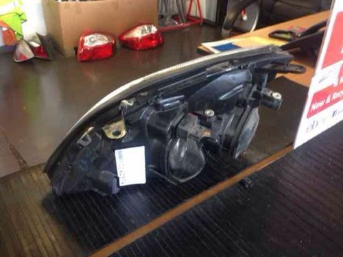Holden Vectra ZC My05 Upgrade Cdx 5D Hatchback Headlight Right 2006 - Picture 2 of 2