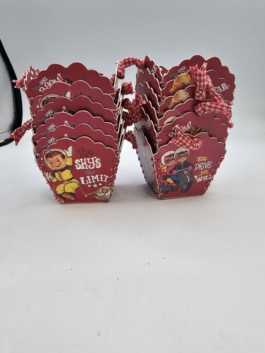 Pottery Barn Kids Valentines Day Retro 12 PC Treat Containers 2011 - Picture 5 of 5