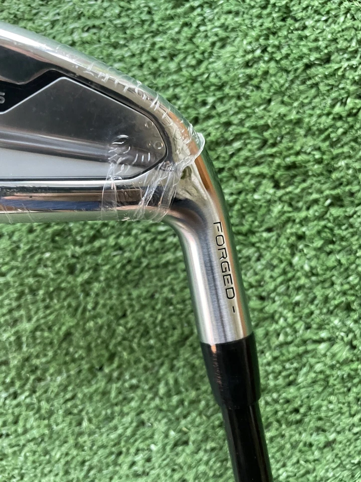 Titleist U505 Utility 4 Iron Regular Flex Right Handed Mens Golf Club - Image 2 of 4