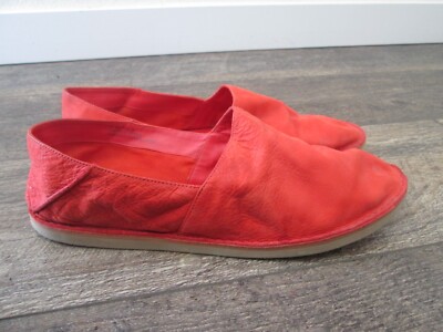 Women's VINCE orange loafers sz. 8