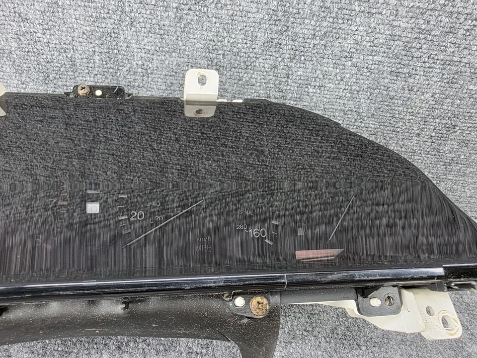 LEXUS 1993-1994 LS400 OEM DASH INSTRUMENT CLUSTER SPEEDOMETER GUAGE - Image 4 of 4