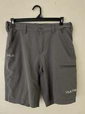 HUK Fishing Gray Cargo Shorts Men  s Size Large