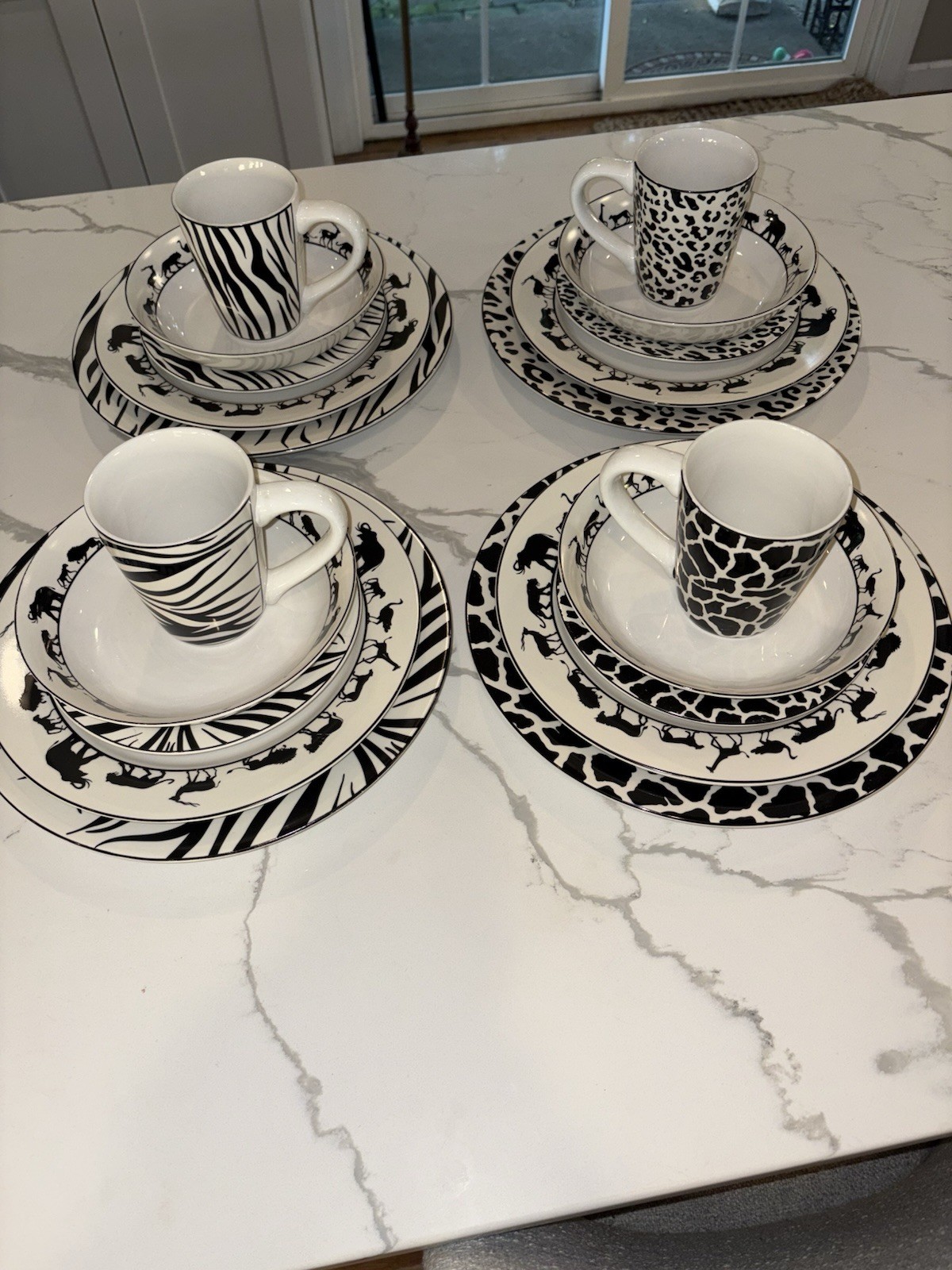 Tings Of 5-piece American Atelier Safari Black White Wild An