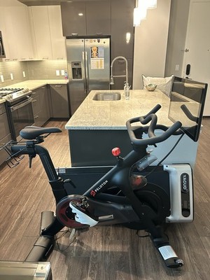 Peloton Bike PLUS Walking Pad and Cycle Shoes (Women s Size 7.5) 