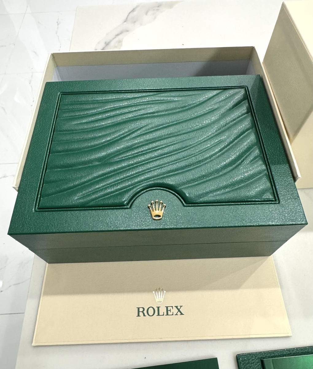 Authentic ROLEX Watch Box Datejust FULL SET 126333 126334