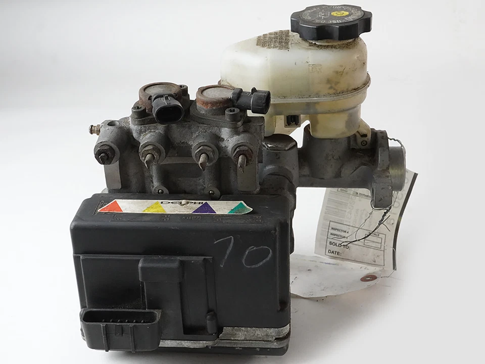 2001 - 2005 Chevrolet Impala Power Brake Master Cylinder Reservoir 16012622 Oem - Image 4 of 4