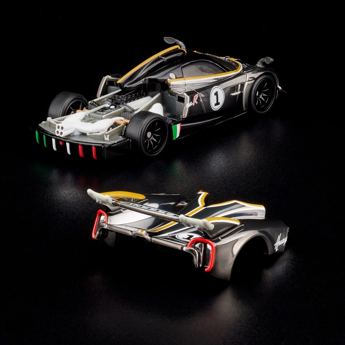 2024 Hot Wheels RLC Exclusive '21 Pagani Huayra R ***In