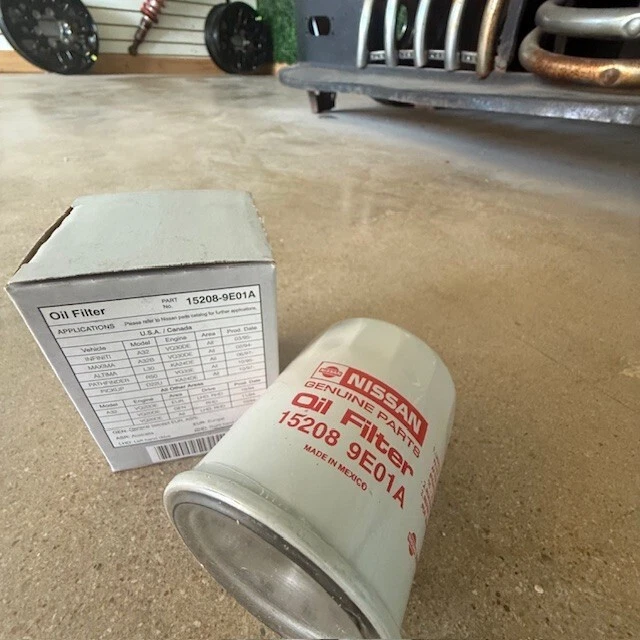 (1) FILTRO DE ACEITE ORIGINAL OEM NISSAN 15208-9e01a Foto 2 de 3