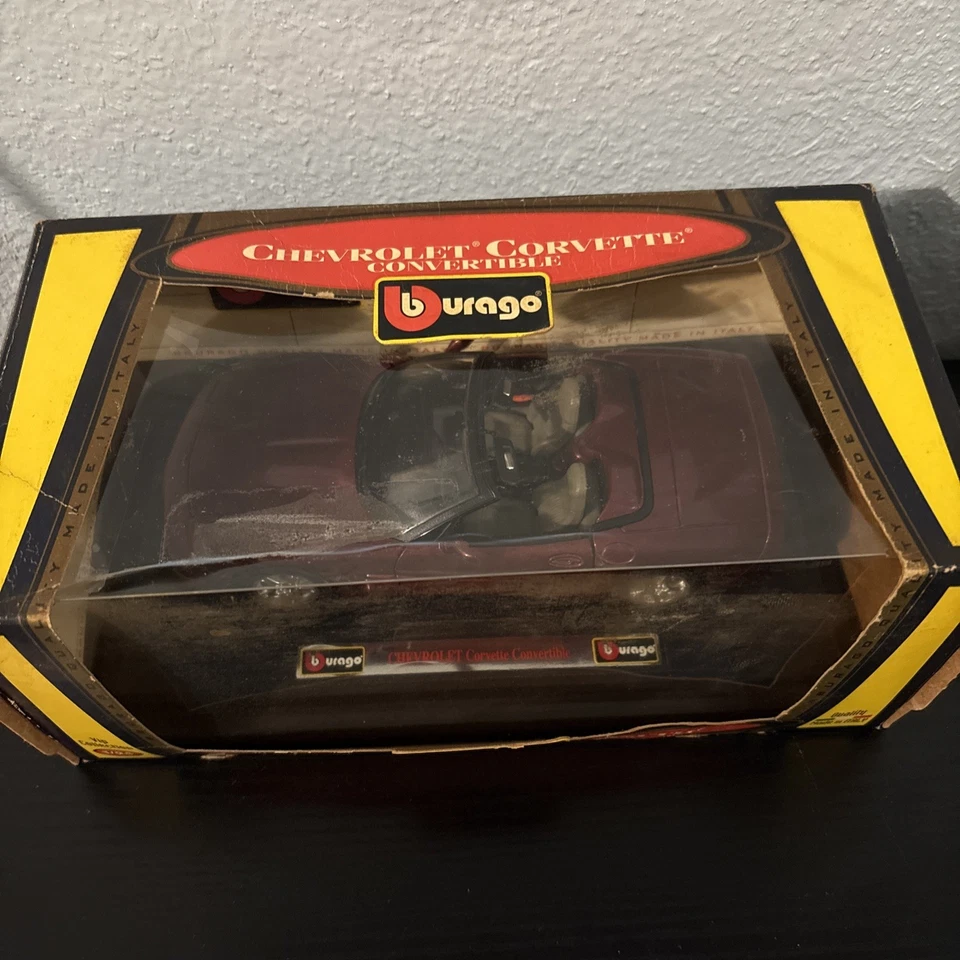 Colección VIP Burago ~ Chevrolet Corvette 1998 convertible ~ Borgoña ~ 1:24 #BYA Foto 2 de 4