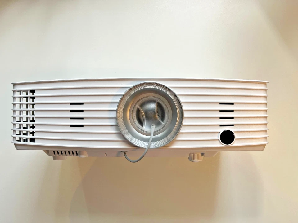 Acer X1385WH Beamer mit 3.200 ANSI-Lumen und Full HD / WXGA Auflösung - Bild 4 von 4