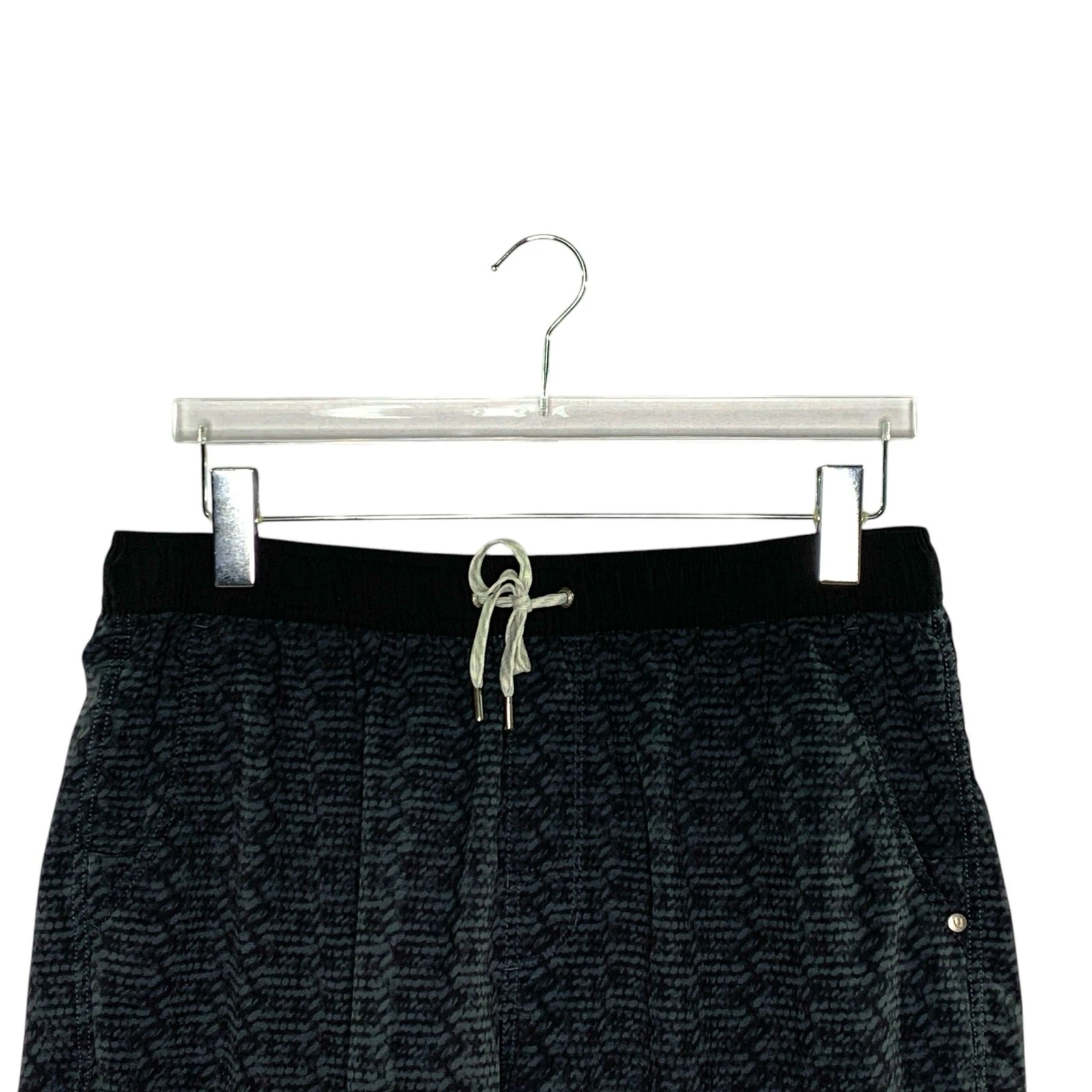vuori geometric print kore gym sports running flaw shorts