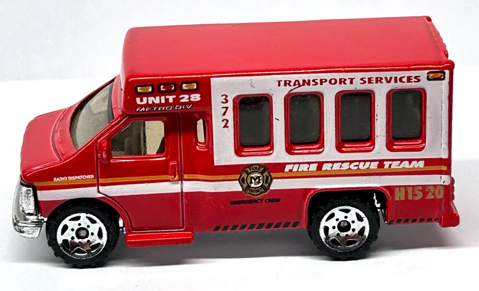 Matchbox Fire & Rescue Team CHEVY TRANSPORT BUS (Red) Loose - Image 3 of 3