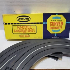 1960 AURORA Model Motoring - 9in Radius CURVED ROADWAY - Set of 6 - HO Scale