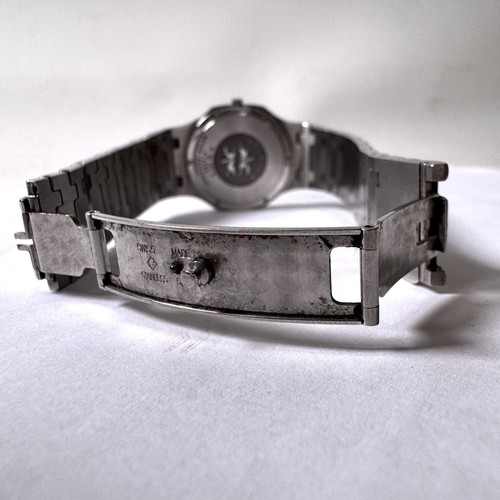 Concord Saratoga Stainless Steel Quartz 30mm Date Watch! (WMP014199) - Picture 7 of 10