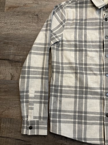 Vuori Range Shirt Jacket Men's MD Flannel Snap Fleece Lined Shacket V246 B56 - Picture 2 of 12