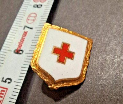 vintage International Red Cross redcross enamel logo brooch jacket lapel pin
