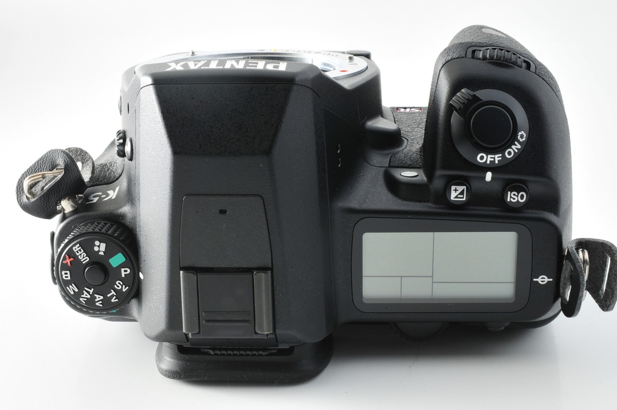 MINT] Pentax K-5 16.3MP Digital SLR Camera 18-55mm DA AL WR From