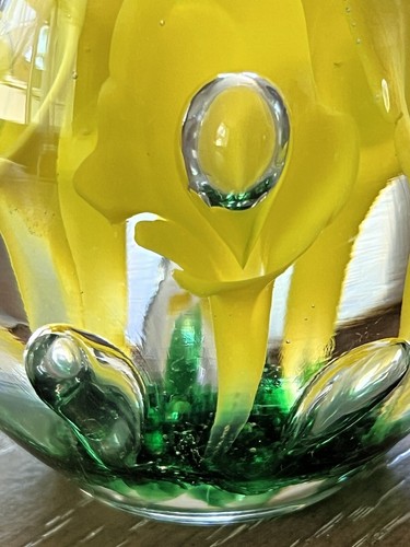 Joe St. Clair Studio Art Glass Yellow Trumpet Lily Paperweight Clear Bubble - Picture 6 of 8