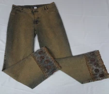 NWT BRAZIL ROXX EMBROIDERED STUDDED DESIGN JEANS WOMENS SIZE 14 K75