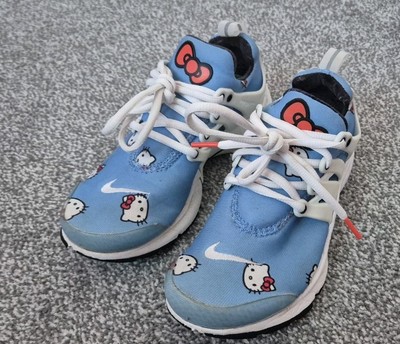 Ältere Kinder Hello Kitty Nike Turnschuhe Größe UK 2,5