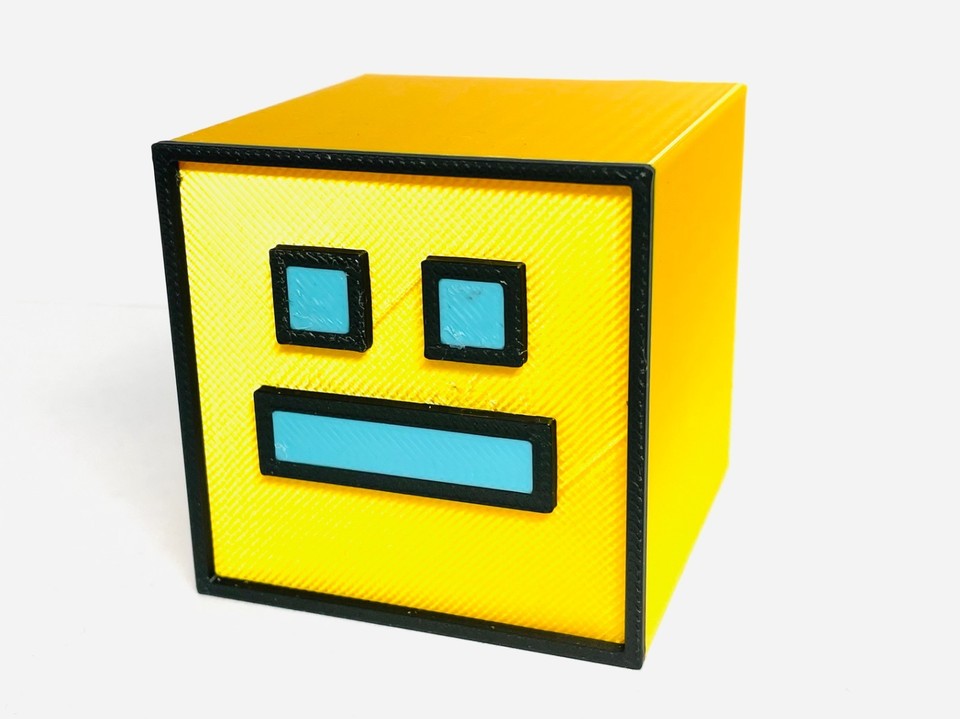 3D Printed Geometry Dash Cube | Custom Figure | Game Collectible ...