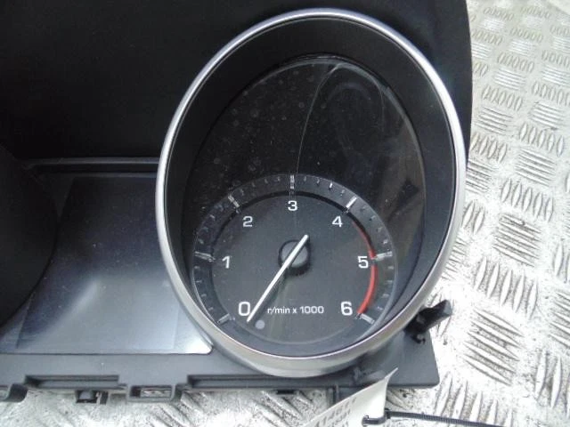 Land Rover Range Rover Evoque Speedometer BJ3210849BF Mk1 2.2 Diesel 2011-2015B - image 3 of 4
