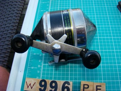 W0996 PF ZEBCO OMEGA ONE MADE IN USA SPINCAST FISHING REEL | eBay