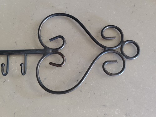 Metal key-shaped key holder for mounting In your home. - 第 10/11 張圖片