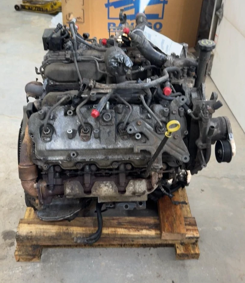 2001-04 Chevy Silver 2500 Eng Assm 6.6L Turbo Diesel (vin 1 8th Digit) Opt NF2 - Image 2 of 4