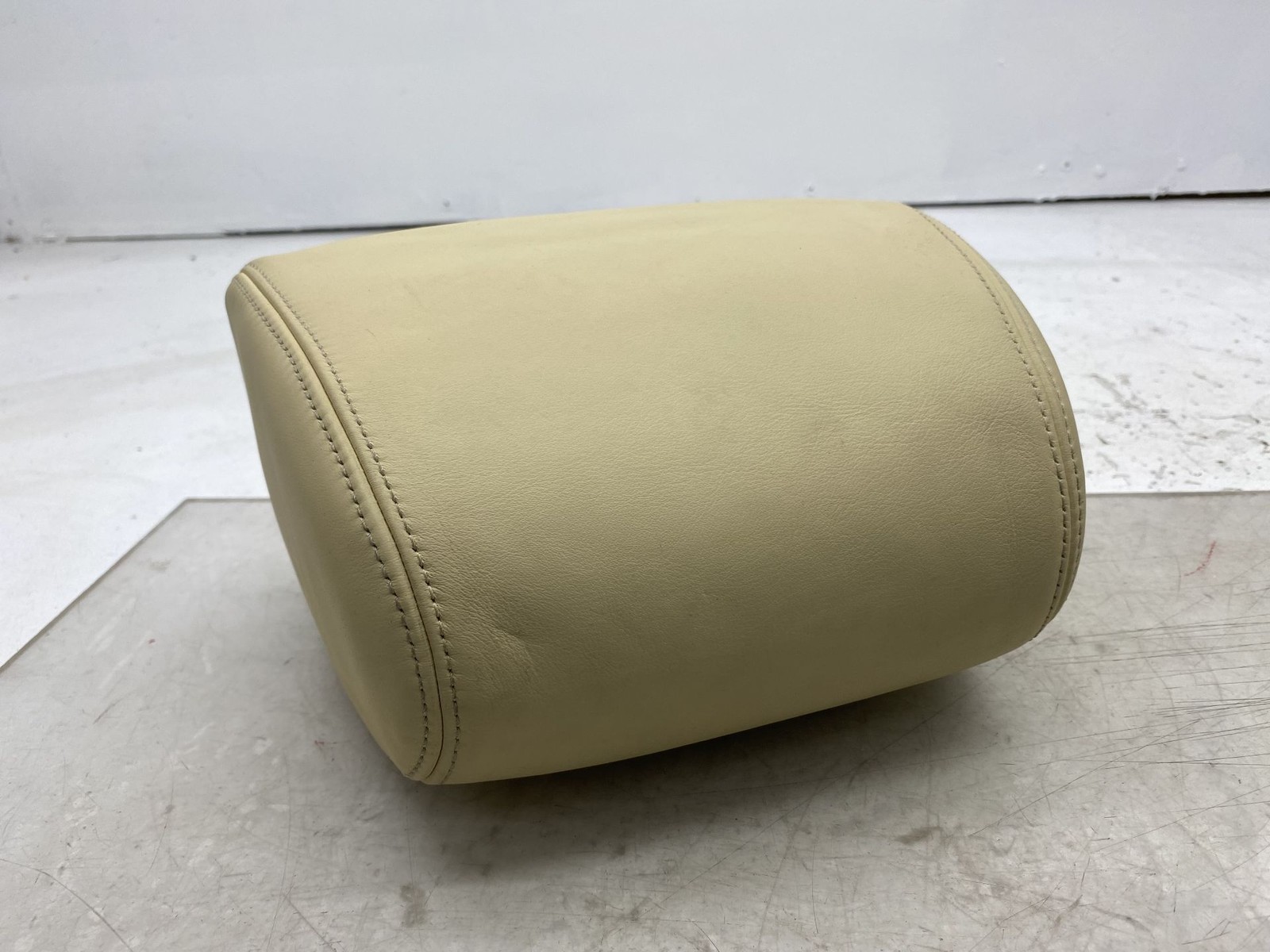 2010-2020 BENTLEY MULSANNE OEM FRONT LEFT DRIVER SEAT HEADREST BEIGE LEATHER