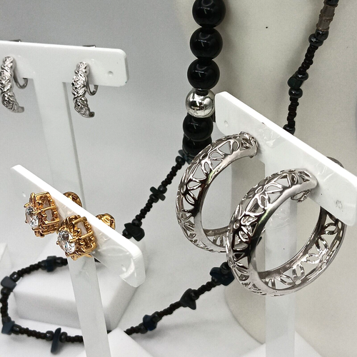 Premier Design, L.H. Segal California e varie Lotto gioielli, clip e traforati - Foto 7 di 10