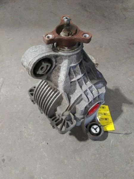 2010 Porsche Panamera 4.8L Rear Differential Carrier Fits 10-16 97035001111 Foto 3 de 4