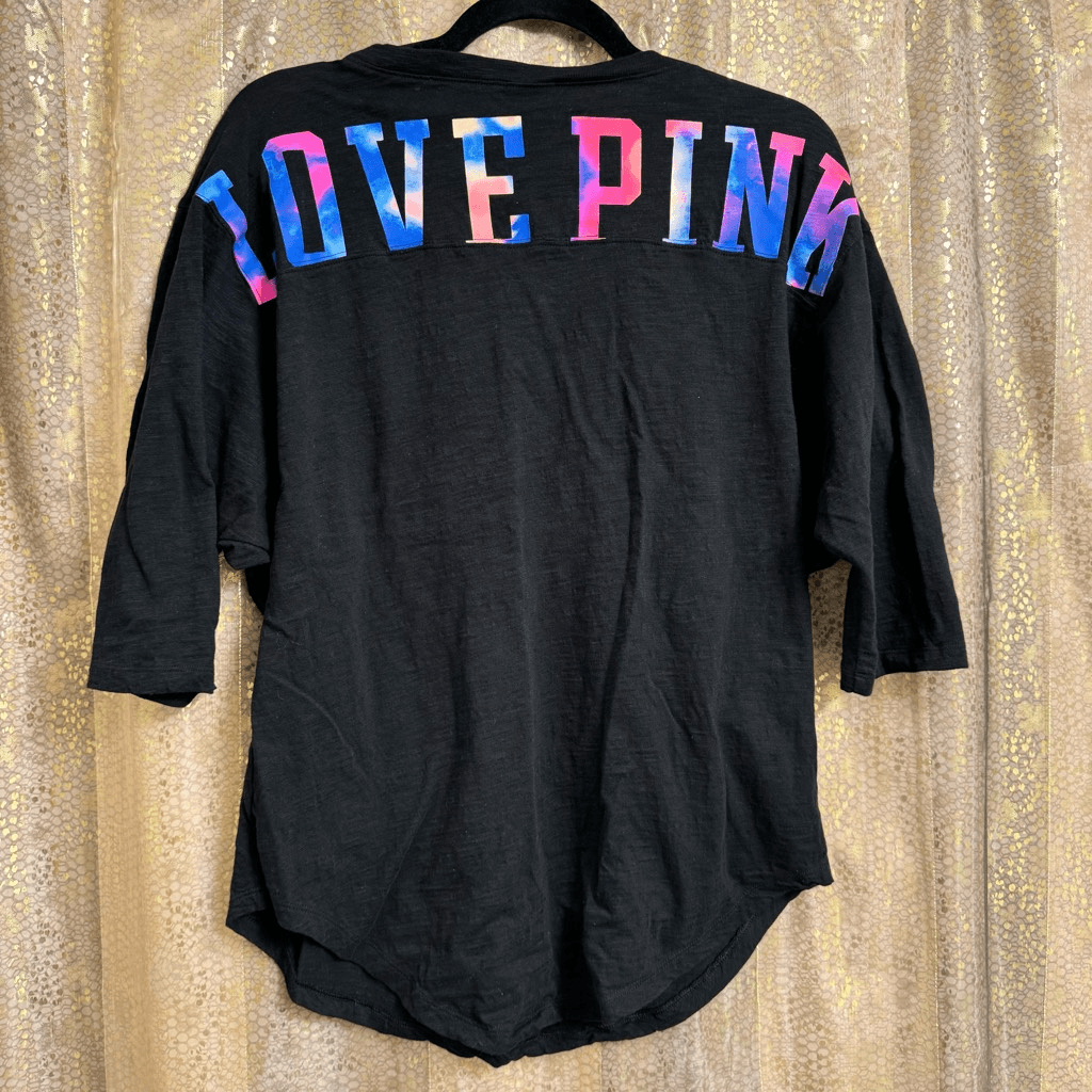 UNDERCOVER Camicia ROSA Victorias Secret nera manica 3 4 acquerello logo piccola