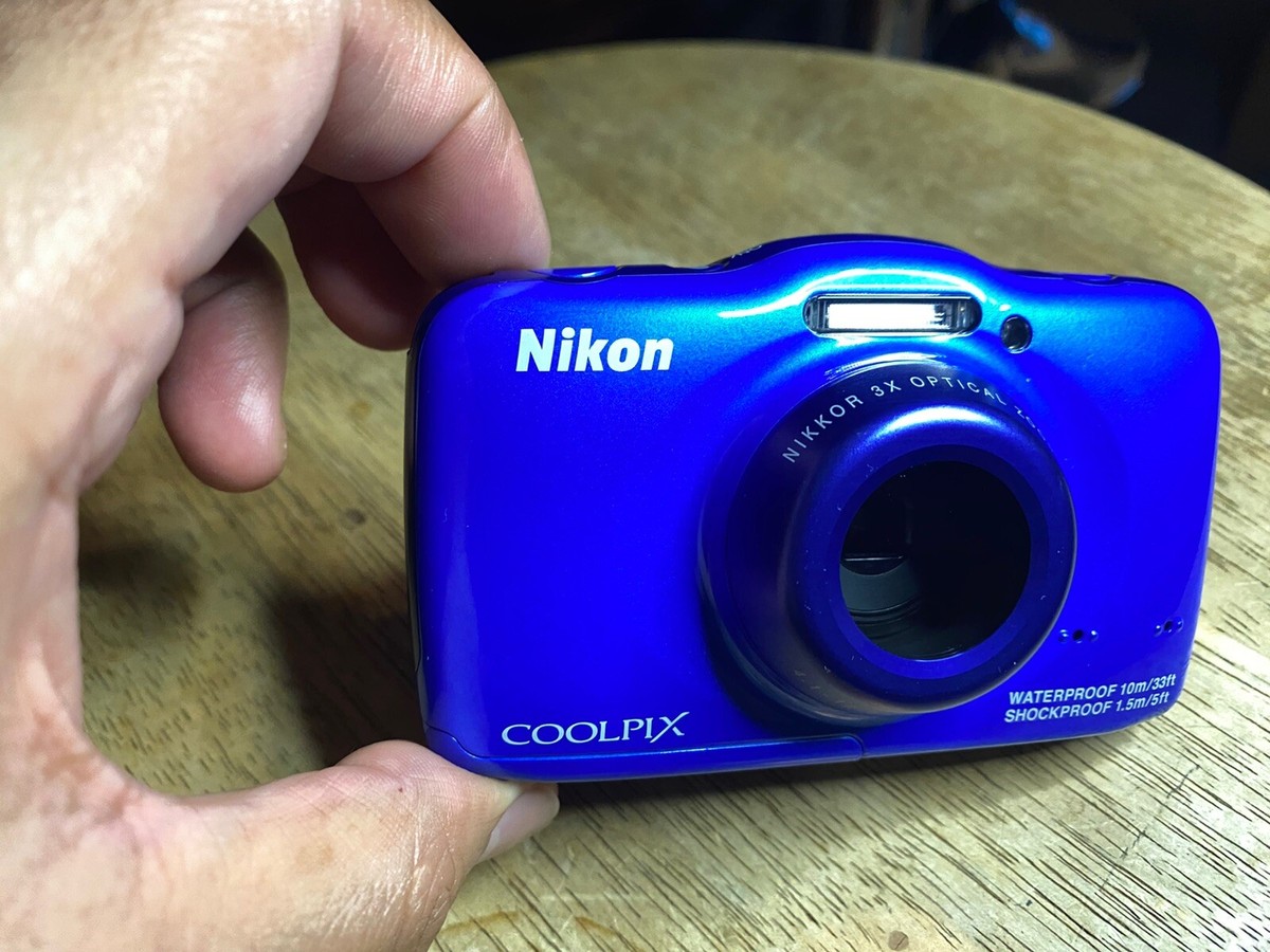 Nikon Coolpix S32 Waterproof 13.2MP Compact Digital Camera Blue