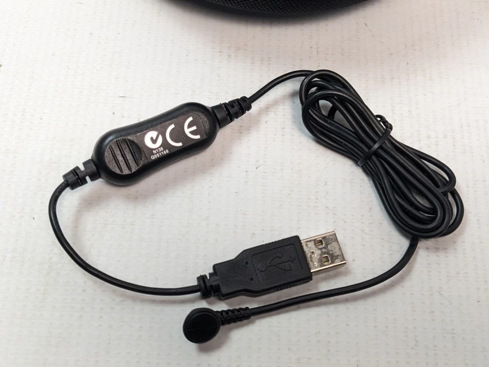 Plantronics Pulsar P590 Bluetooth Headset w/ Case *missing foam ear pads - Image 4 of 4