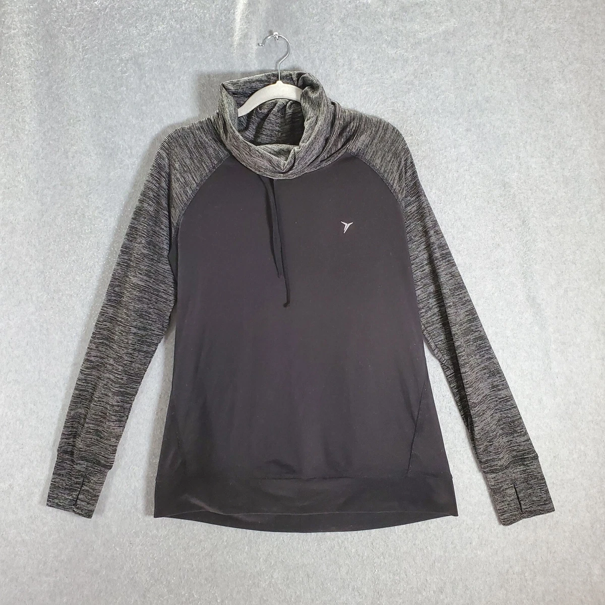 Old navy top women's activewear