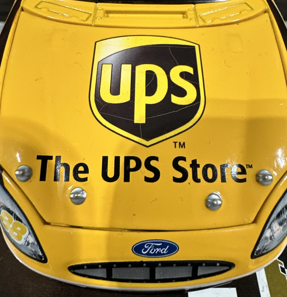 2003 Dale Jarrett #88 The UPS Store Ford Taurus 1/24 Action NASCAR Diecast - Image 4 of 4