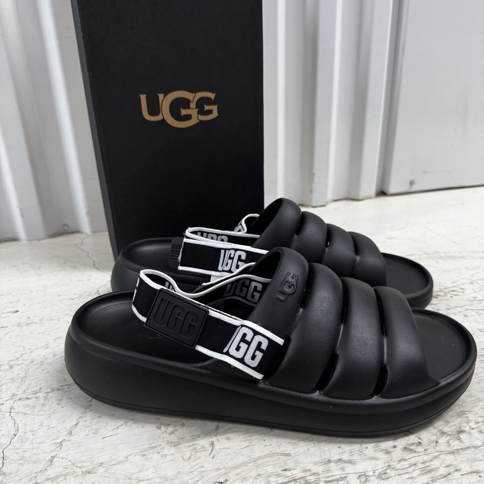 UGG Uomo Sport Yeah Slides Sandalo Nero Taglia 7 e 11 Nuovo con scatola 1132150