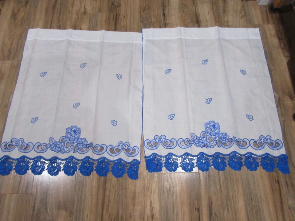 Juego de 3 piezas de botín de cortina de encaje blanco y azul real Golden Ocean Home Decor Foto 2 de 4