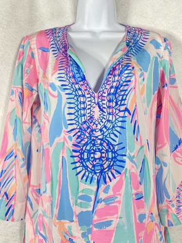 Lilly pulitzer Top Women’s Small Pink Blue Amelia 3/4 Sleeves V-Neck 100% Silk - Picture 2 of 12