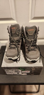 NEW Women's Lowa Toro Pro GTX Mid 320769-9781 Graphite Jade Hiking Boots Size 6