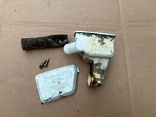 Tecumseh LAV35-40612K     Air Filter Base / Cover 33007, 33005          {k4}