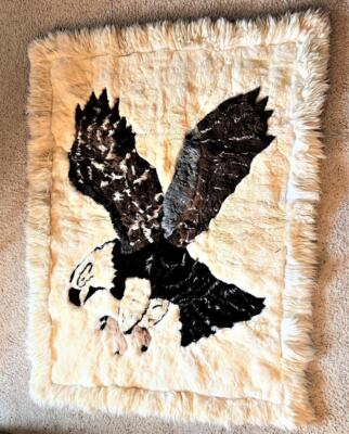 ONE-OF-A-KIND AUTHENTIC ALPACA FUR RUG TAPESTRY BALD EAGLE DESIGN VTG 4.5'X5.5'