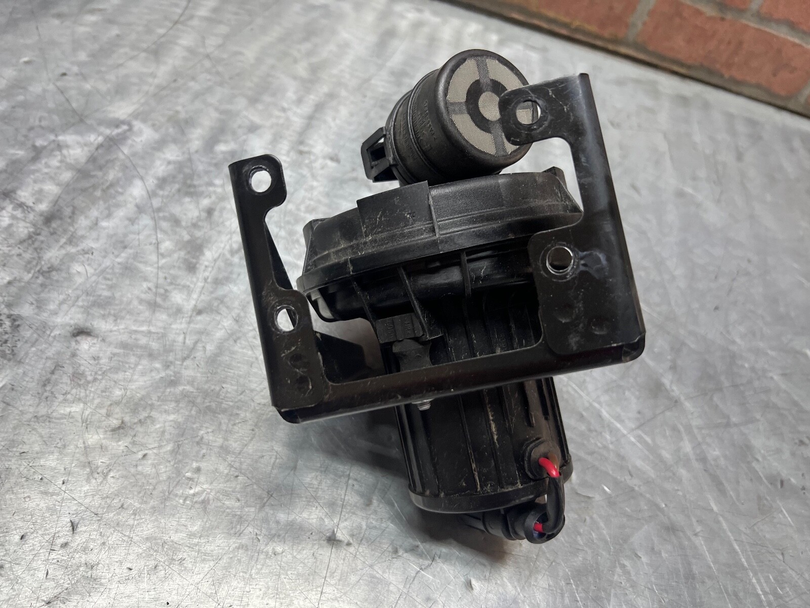 15-17 McLaren 650S Secondary Air Injection Smog Pump OEM