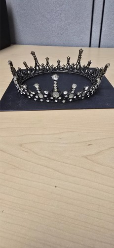 Black Crown