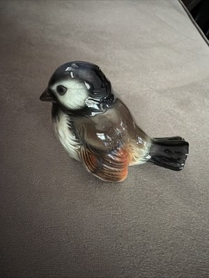 Vintage Goebel Porcelain Sparrow Chickadee Bird Figurine CV72 West Germany