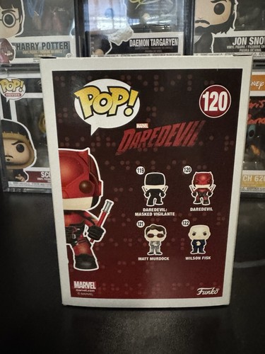 Funko Pop! Marvel's Daredevil #120 Netflix con protector - abovedado - Imagen 3 de 7