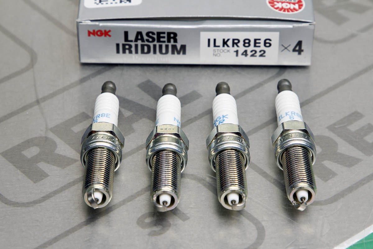 NGK Iridium Long Life Spark Plugs Box of 4 ILKR8E6 1422 Evo X 10 08-15 4B1