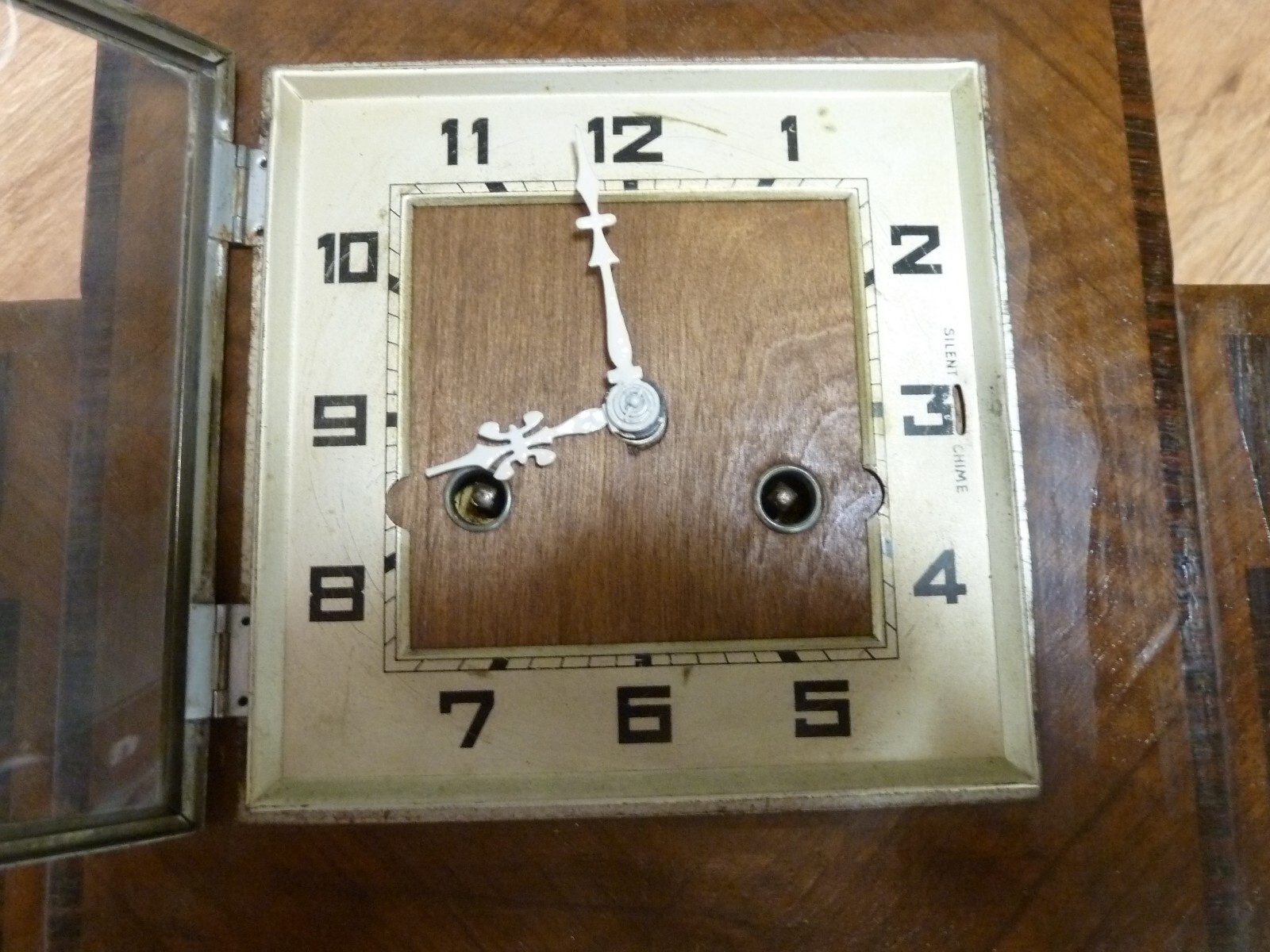 VINTAGE BRITISH MADE CHIMING MANTLE CLOCK WORKING SPARES OR REPAIR. eBay