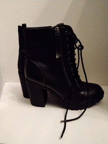*SODA Women's Round Toe Stacked Lug Heel Lace Up Ankle Combat Booties Size 10 - Picture 6 of 9